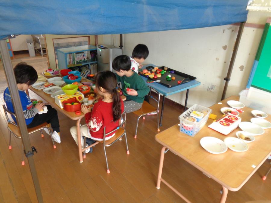 お店屋さんごっこ