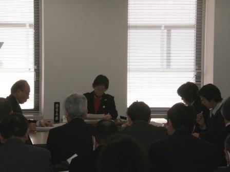 教育委員会会議の様子
