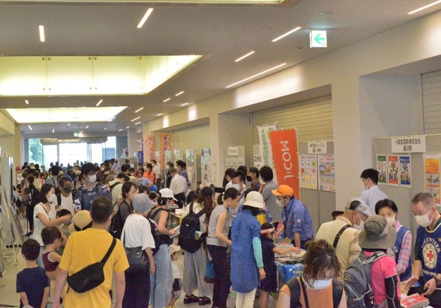 防災フェア屋内