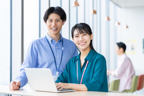 先輩職員２名