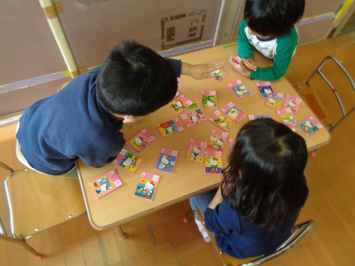 かるた遊びの写真