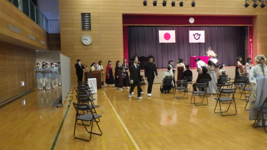 入場