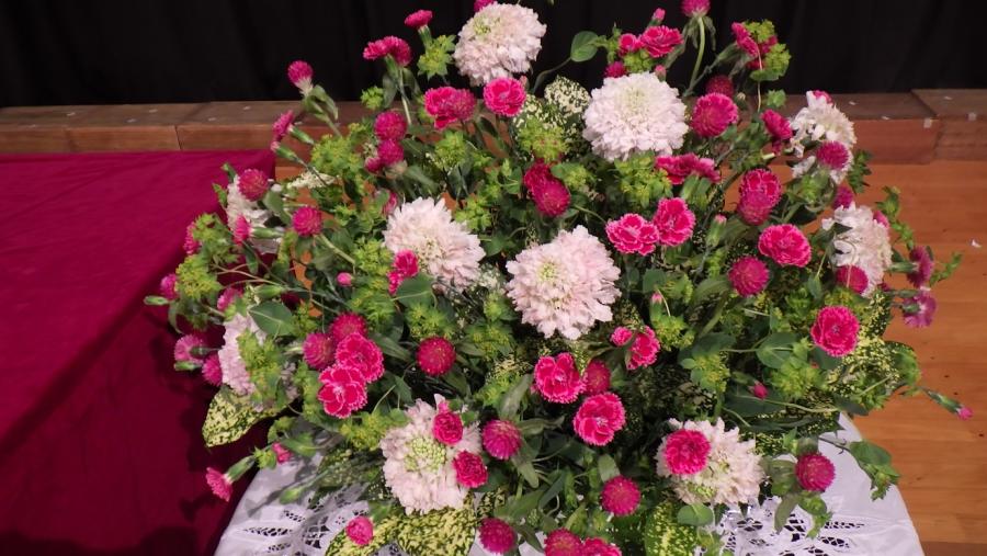 壇上花