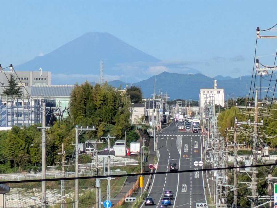 ４