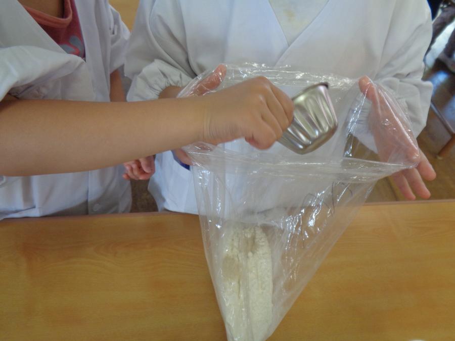 生地をつくる画像