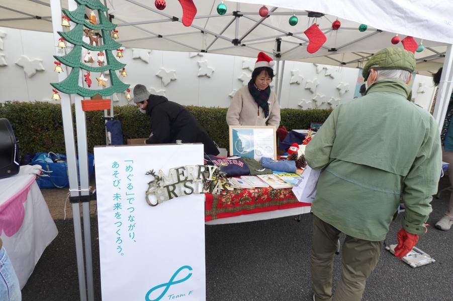 20251213_クリスマスマーケットの様子1