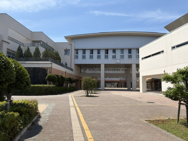 六会中