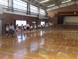 紙皿フリスビー飛ばし1
