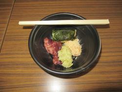 餅に4種類の味つけをする様子2