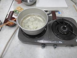 みそ汁作りの様子4