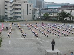 1、2年生の運動会練習