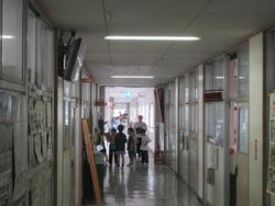 学校たんけんの様子1