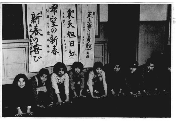 当時の白黒写真2