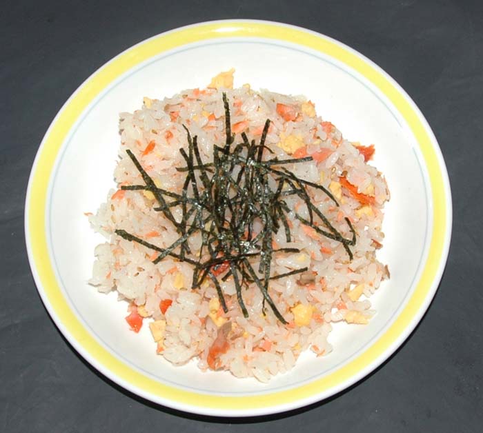 サケ寿司