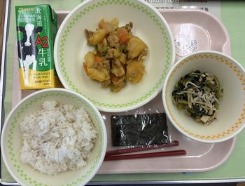 給食の写真