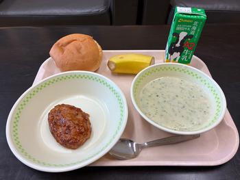 給食の写真