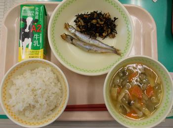 給食の写真
