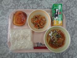 給食の写真4