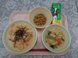 給食の写真2