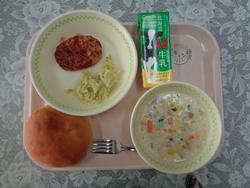 給食の写真3