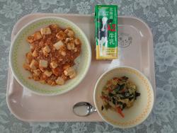 給食の写真2
