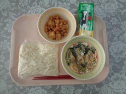 給食の写真3