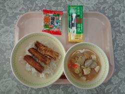 給食の写真2