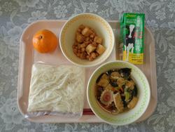 給食の写真4