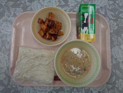 給食の写真4