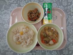 給食の写真2
