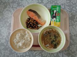 給食の写真3