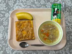 給食の写真4