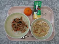 給食の写真3
