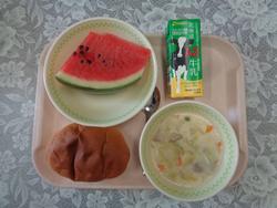 給食の写真3