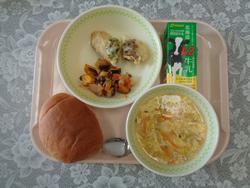 給食の写真4
