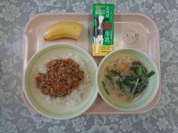 給食の写真2
