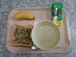 給食の写真3