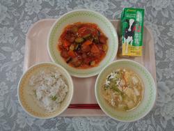 給食の写真2