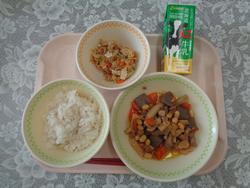 給食の写真4