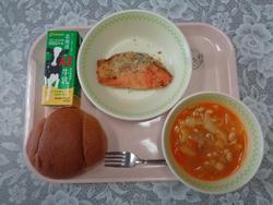 給食の写真3