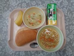 給食の写真3