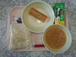 給食の写真4