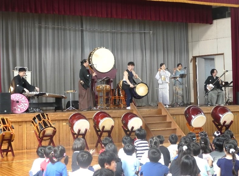 芸術鑑賞会、邦楽団「雅の風」