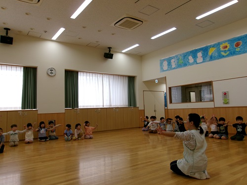 4歳ホール遊び2