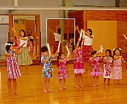 夏休み親子フラダンスの写真